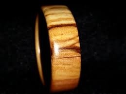 Делаем кольцо из дерева
