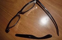 Как починить очки, если сломалась дужка: как заменить винт в очках с флексой.