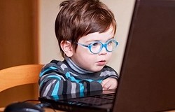 Помогают или нет очки для компьютера: отрицательное влияние компьютера (ноутбука) на глаза.