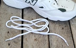 Как можно отбелить шнурки белые в домашних условиях