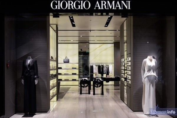 Может ли футболка Armani стоить 1500 руб?