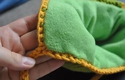 Как пришить флис к вязаной шапке: как сделать подкладку своими руками