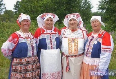 Свадебные костюмы вожане водь