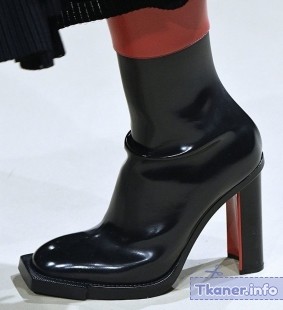 Женские ботинки 2024