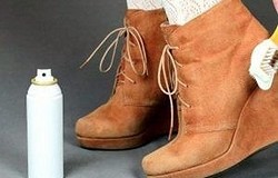 Как убрать разводы с замшевой обуви: как почистить от соли и разводов обувь из замши?