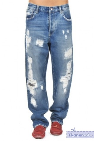 Кожаные мокасины с широкими джинсами