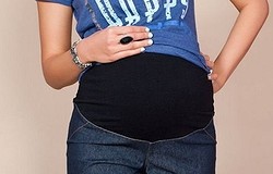 Что выбрать беременной джинсы или комбинезон: в чём удобнее, советы по выбору
