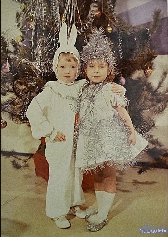 СССР костюмы зайца и снежинки