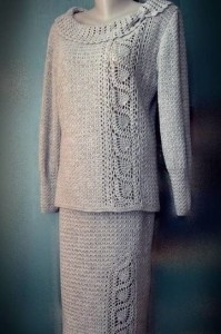 Комплект со свитером
