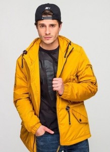 Образ с мужской желтой курткой