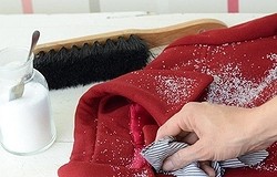 Как почистить пальто в домашних условиях (драповое, кашемировое, кожаное): химчистка на дому