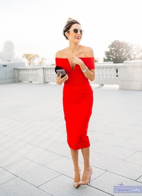 Красное платье и туфли