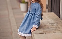 Какие модели и цвета детских платьев в моде: актуальные тенденции