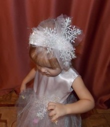 Снежинки на детское платье