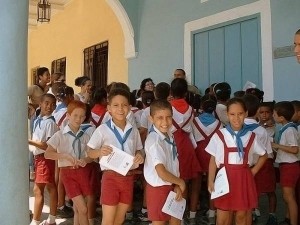 Куба школьники в шортах