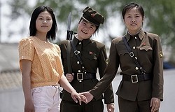 Современный СССР: как можно и нельзя одеваться в Северной Корее