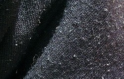 Почему свитер скатывается: как предотвратить появление катышков