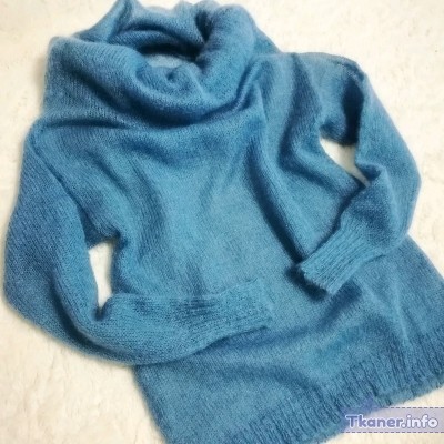Голубой свитер 2