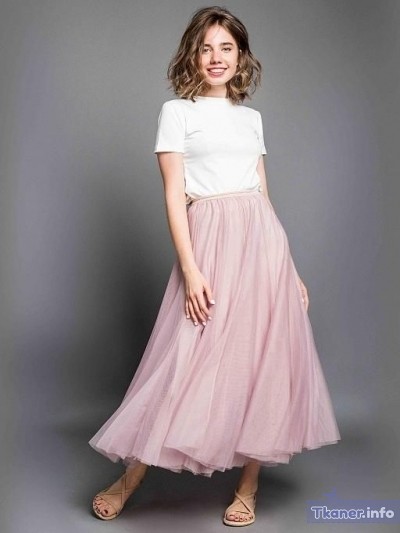 Нежно-розовая юбка длинная