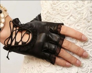 Перчатки без пальцев коданые женские с кружевами