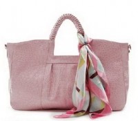 Розовая сумка с платком