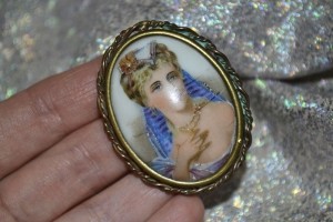Винтажная камея