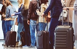 Вес чемодана в аэропорту на одного и на двоих в 2024 году. Нормы провоза багажа. Что делать, если вес превышает норму?