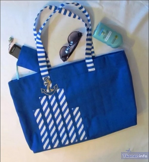 Сине-белые пляжные сумки