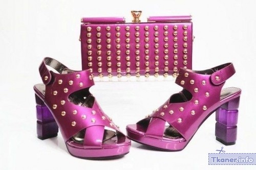 Клатч с обувью одного цвета - розовый