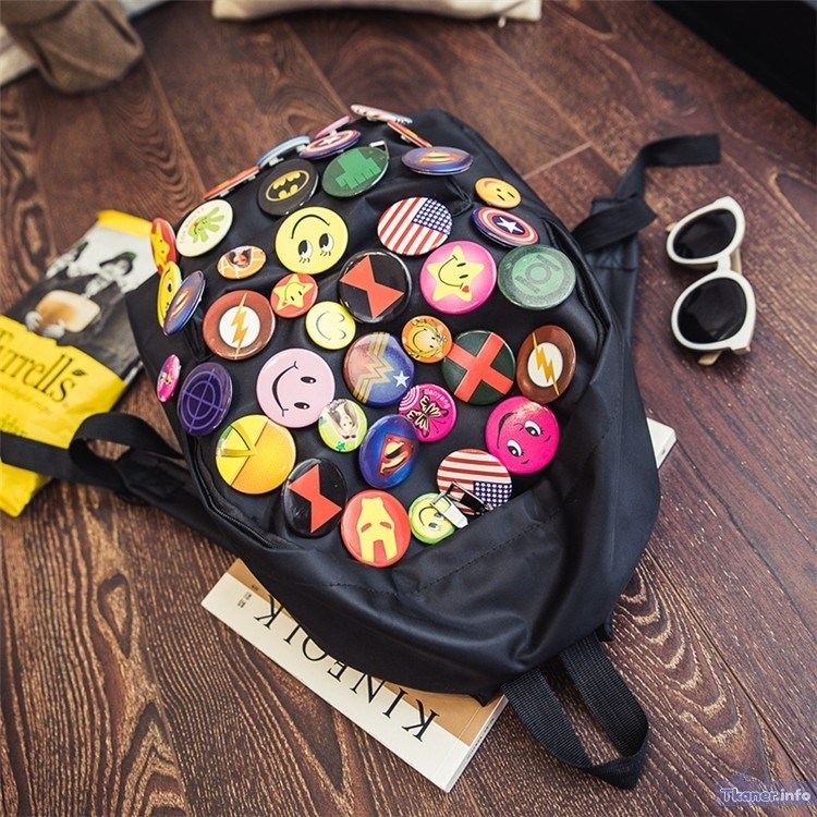 Рюкзак со значками