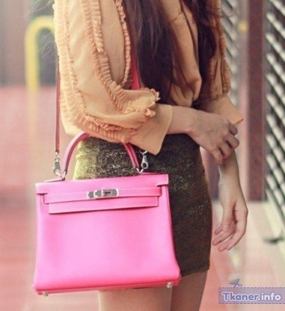 Розовая сумка с мини-юбкой