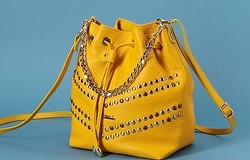 С чем носить желтую сумку фото: модные сочетания (луки) с жёлтой сумкой