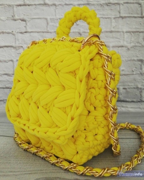 Желтая сумка крючком