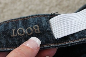 Как ушить джинсы шов