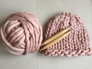 Вязание шапки из толстой пряжи